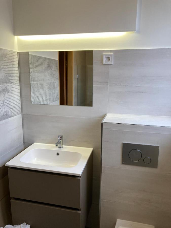 Kuenszler Apartmanhaz Zamardi Ngoại thất bức ảnh